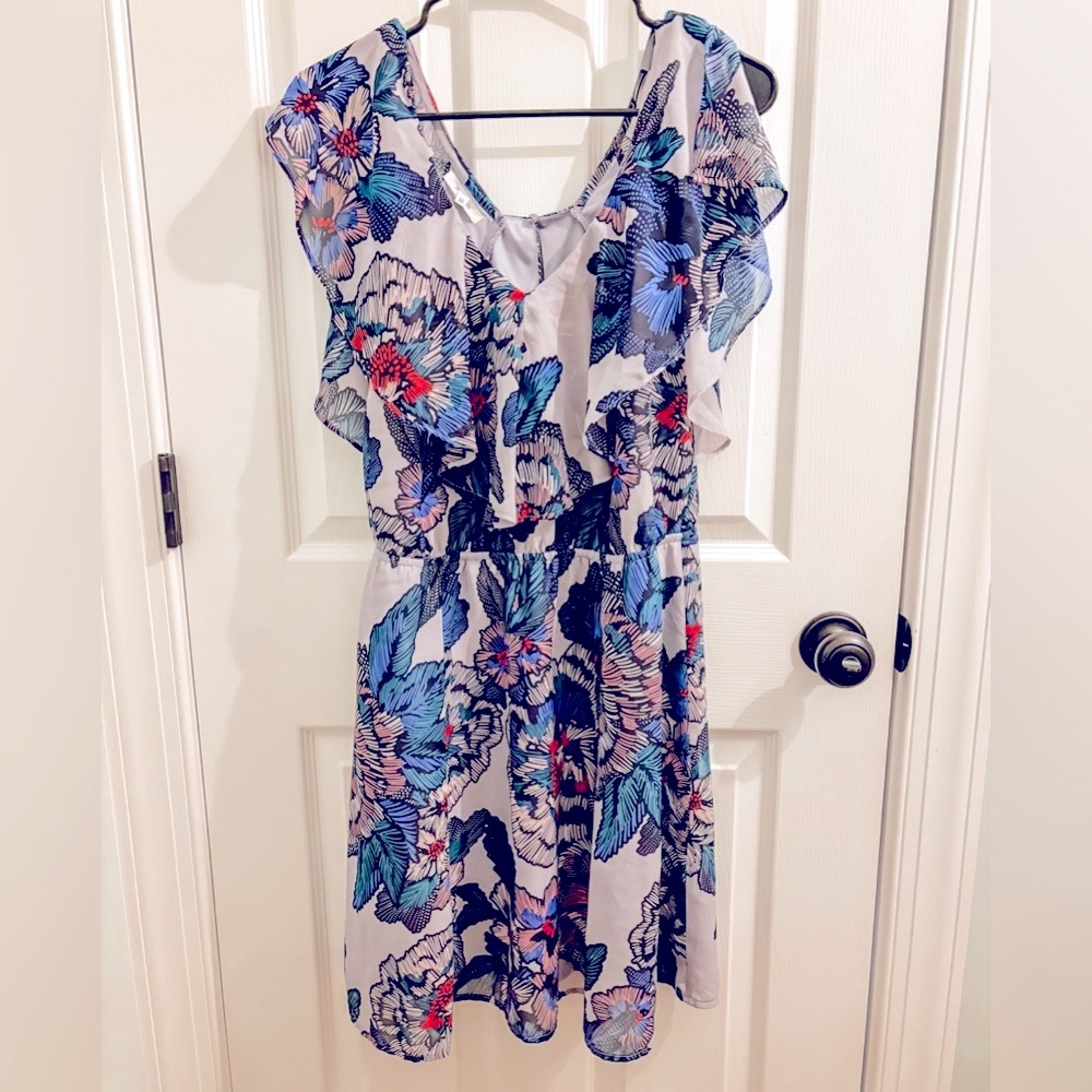 Floral Flutter Sleeve Midi Dress Size Medium EUC Spring Summer